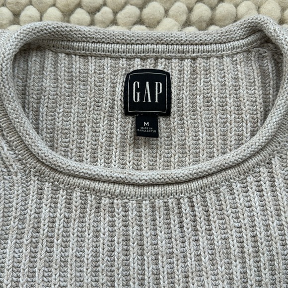 Gap Sweater - Picture 2 of 8
